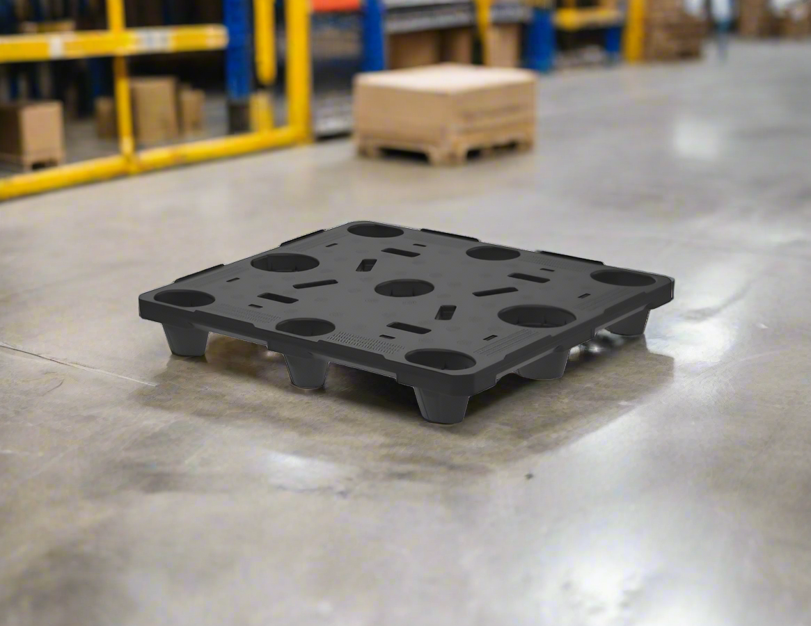 Hudson Exchange 48x40x6 (4 Way) Nestable Pallet, Black