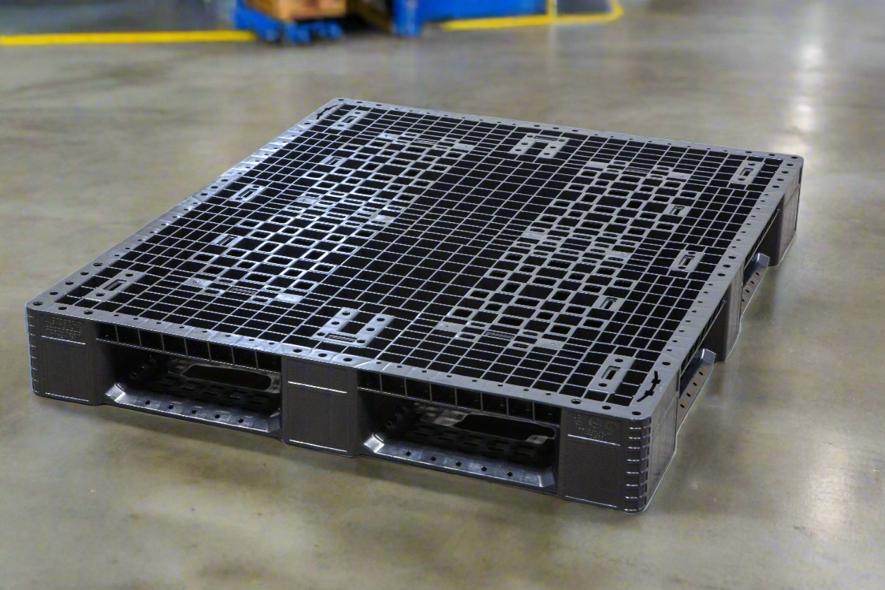 Hudson Exchange 48x40x6 (4 Way) Rackable Pallet